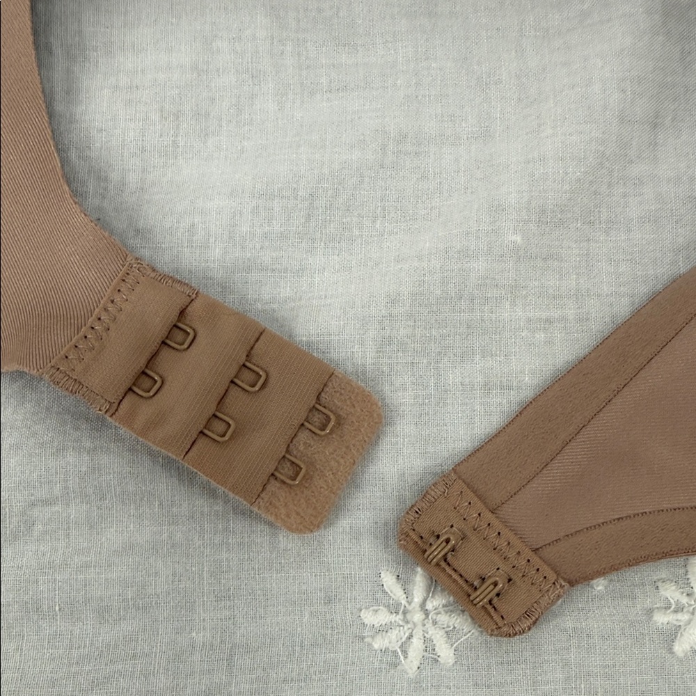 Warner's Bra Wm 38 B No Side Effects Wireless Seamless T-Shirt Nude Neutral Tan - Picture 5 of 10